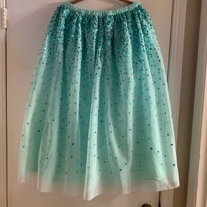 CAT & JACK long aqua tulle skirt sz XL girls.